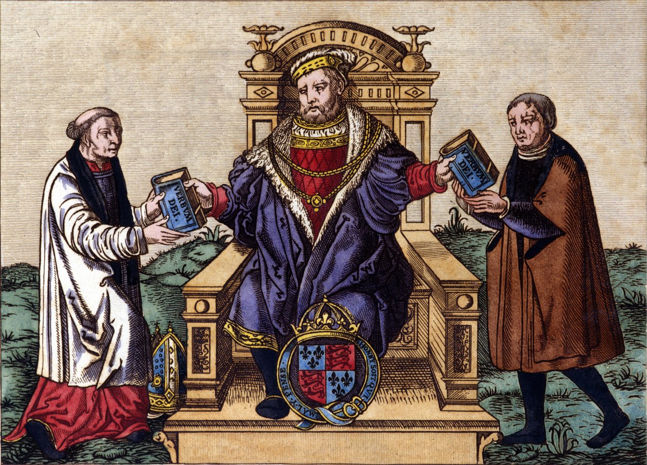 Porträtt av kung Henrik VIII av England (1491 - 1547) på sin tron och sänder ut Bibeln till två hovmän. Färgläggning gravyr. av Unknown artist