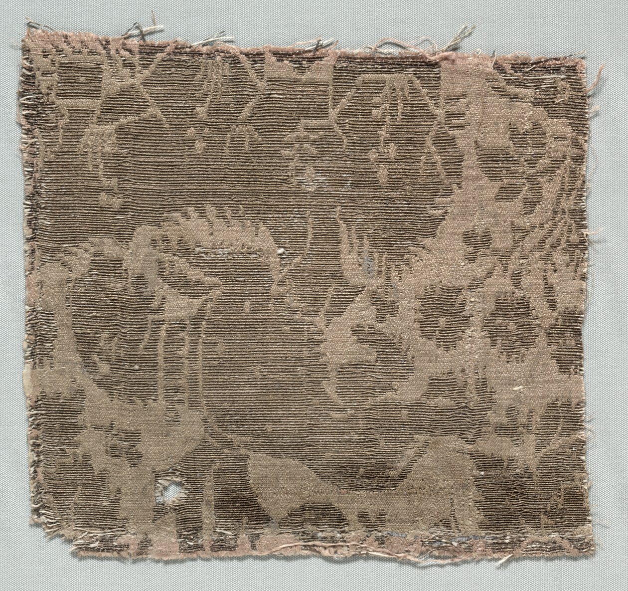 Sidenfragment av Unknown artist