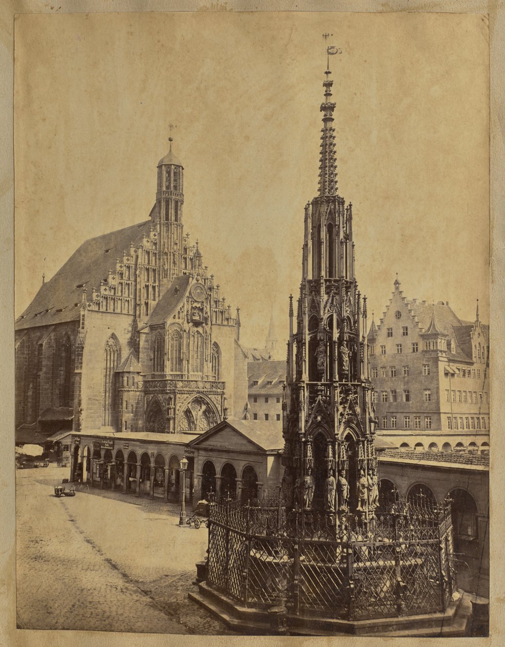 [Frauenkirche och Schöner Brunnen, Nürnberg] av Unknown artist