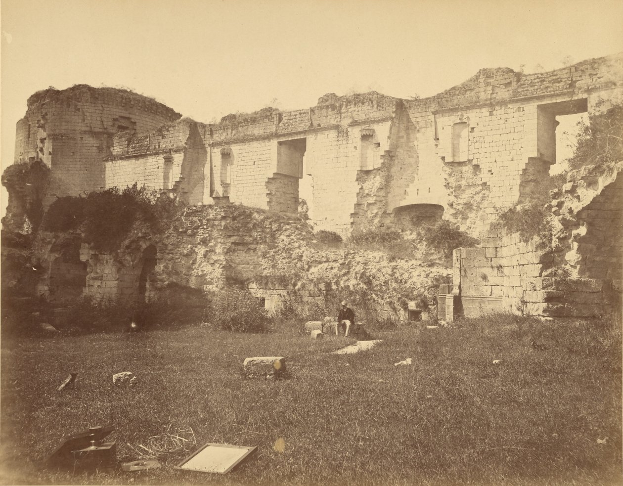 [Ruinerna av Château de Coucy] av Unknown artist/maker