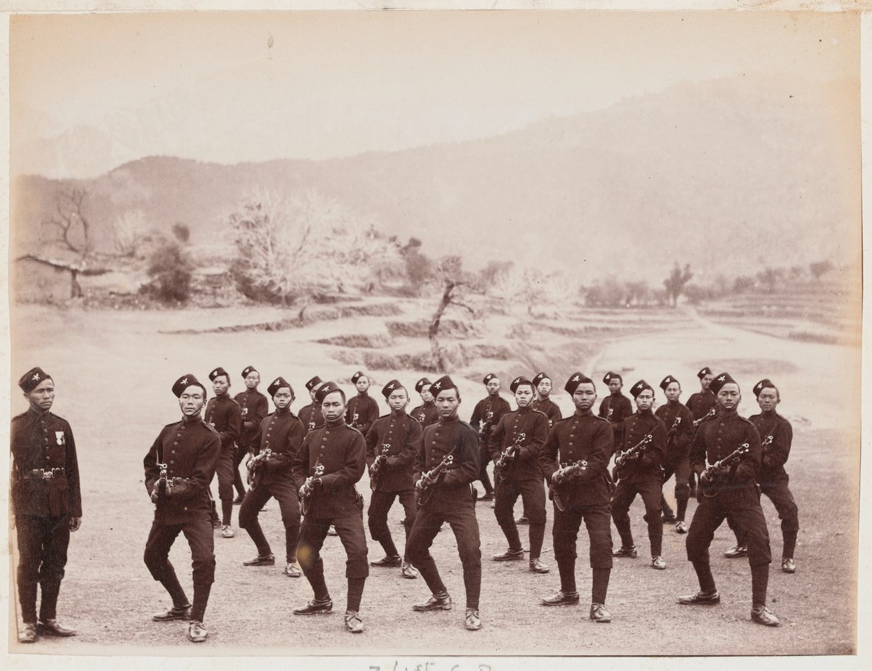 En avdelning av 4:e Gurkha (gevärs) regementet av Unknown photographer