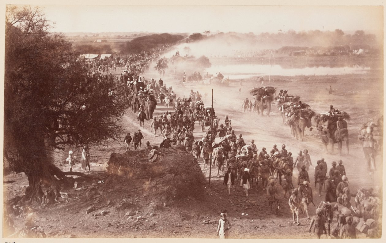 Ett bergsbatteri på marschen under övningslägret i Delhi av Unknown photographer