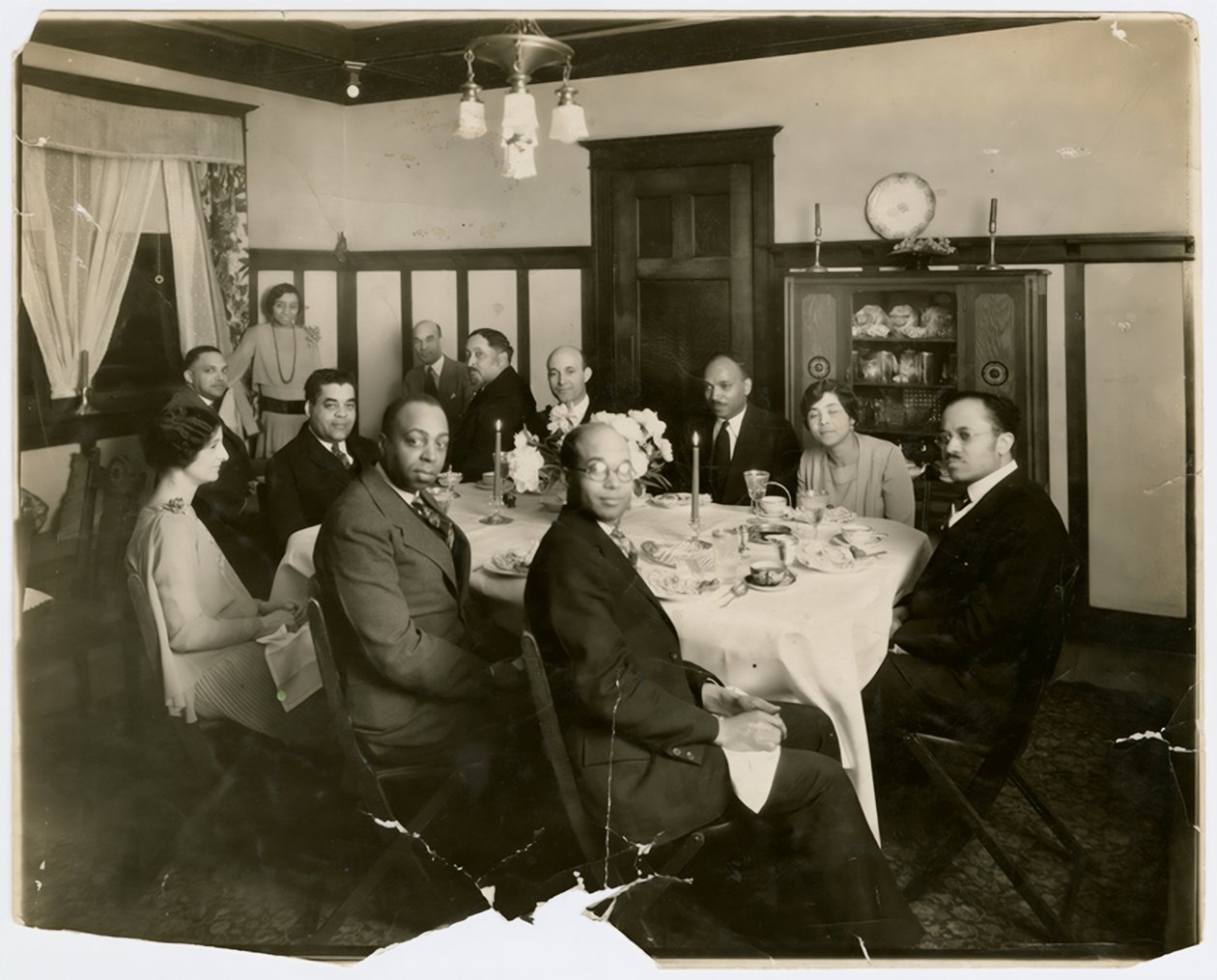 Arthur Schomburg och William Edouard Scott med flera av Unknown photographer