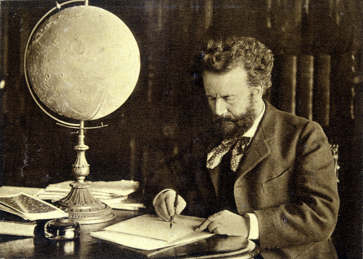 Camille Flammarion vid sitt arbetsbord av Unknown photographer