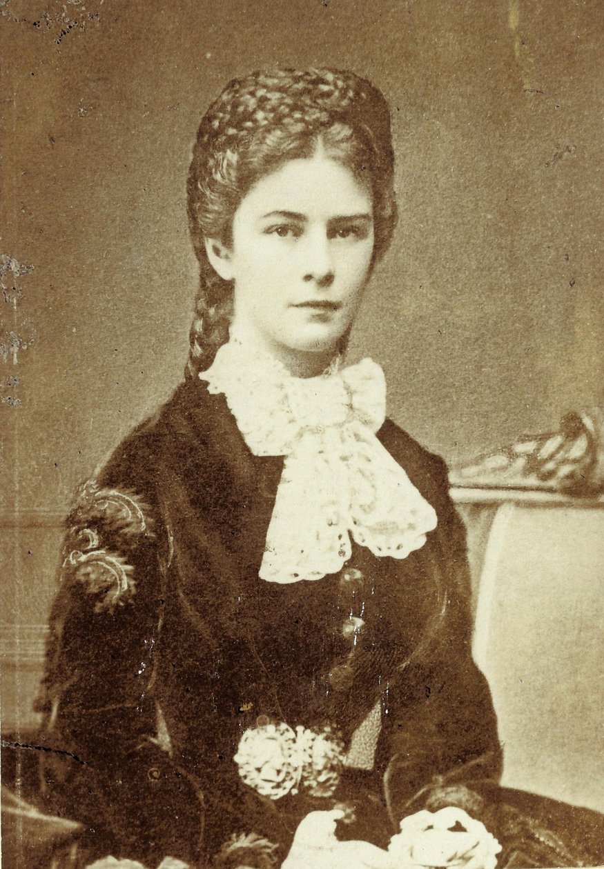 Elisabeth, kejsarinna av Österrike och drottningkonsort av Ungern (24 december 1837 - 10 september 1898) (foto) av Unknown photographer
