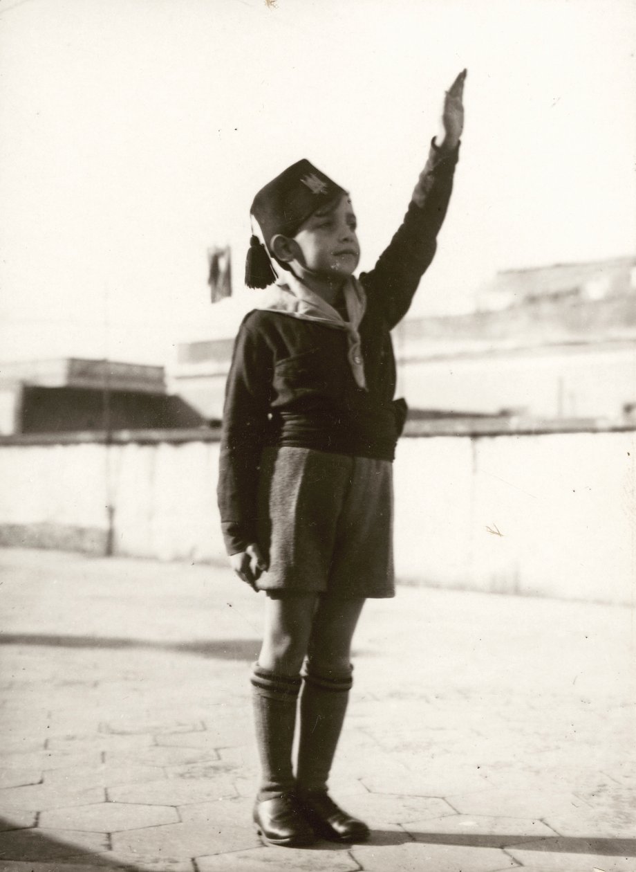 Fascism, litet bord av Unknown photographer