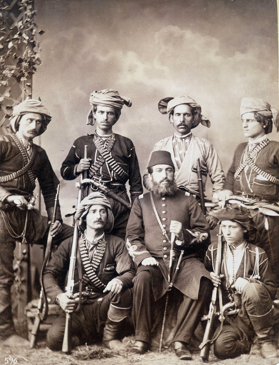 Georgiska krigare från Batum (eller Batumi) staden Georgien, huvudstad i Adjarien av Unknown photographer