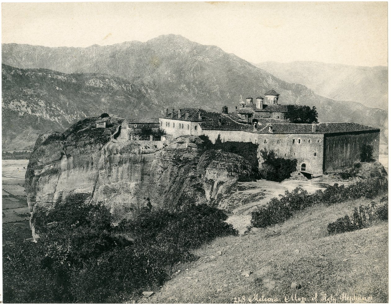 Choli Monastery of St. Stephen (Agios Stefanos), Meteora, Trikala, Greeke, Mrs. 1890swed av Unknown photographer