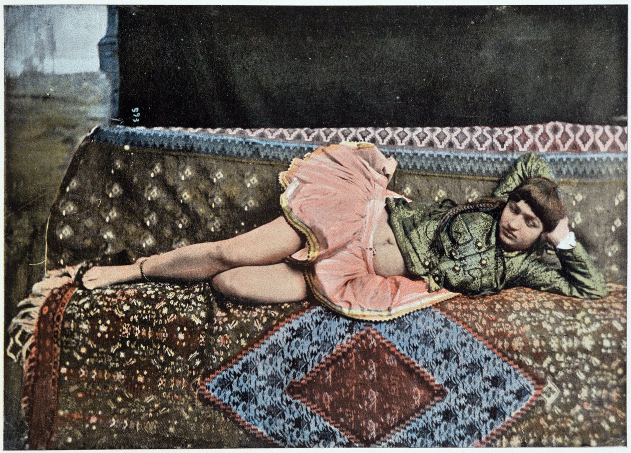Perser i ett harem av Teheran - fotografi, sent 1800-tal av Unknown photographer