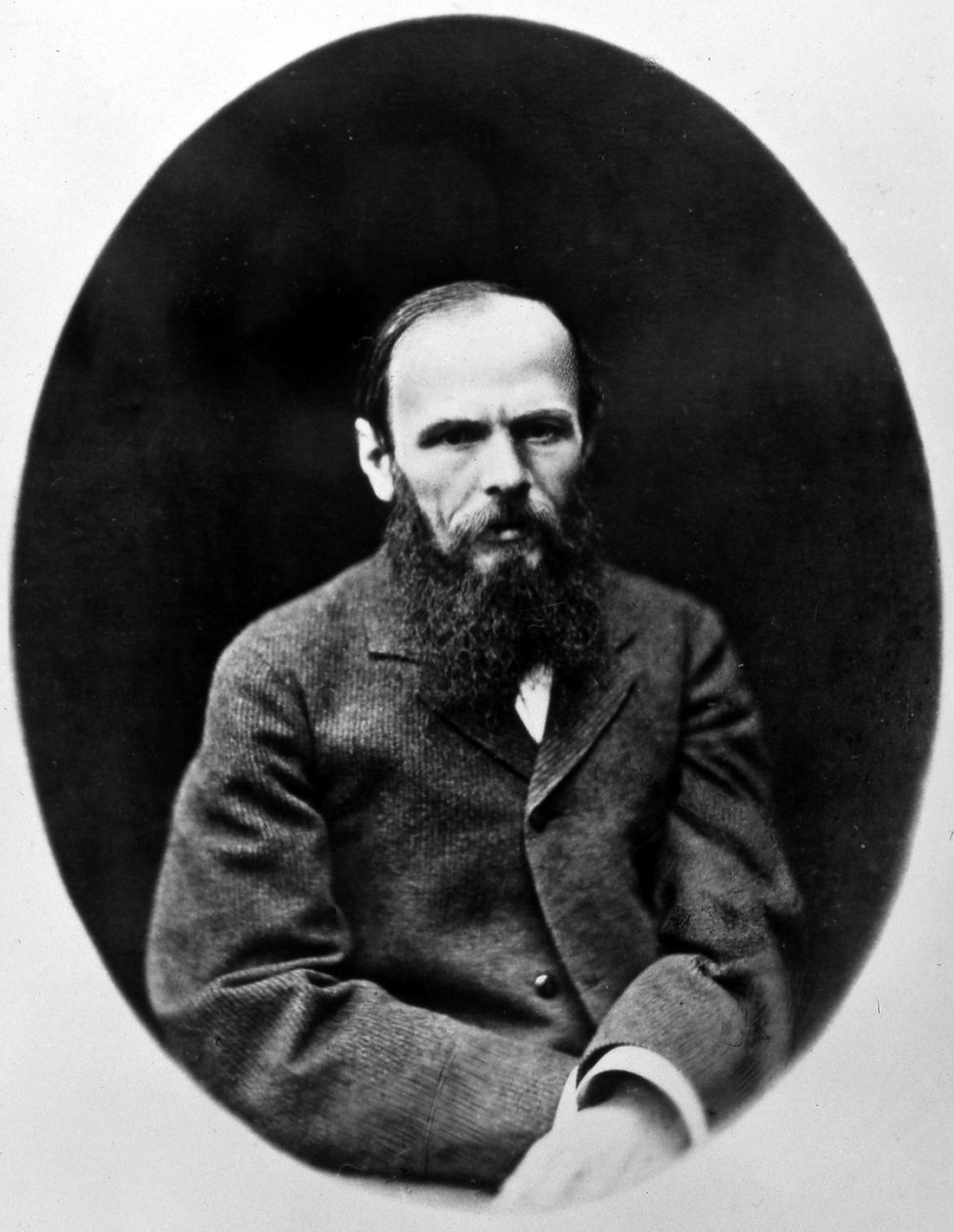 Porträtt av Dostojevskij i medaljong. av Unknown photographer