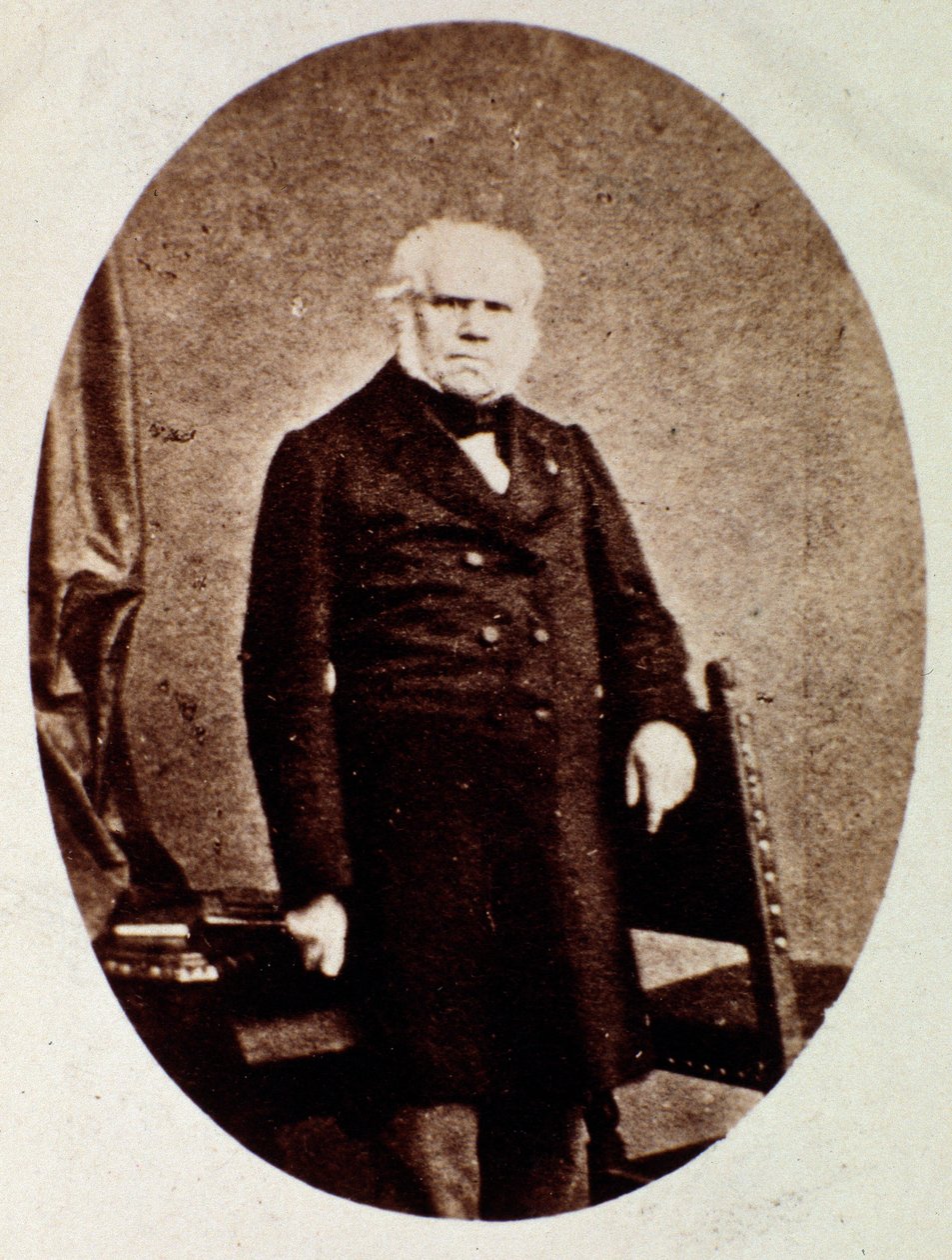 Porträtt av Francois Joseph (Francois-Joseph) Fetis (1794-1871) belgisk musikforskare, kompositör, kritiker och lärare Fotografi. 1800-talet. Bologna, civico museo musico av Unknown photographer
