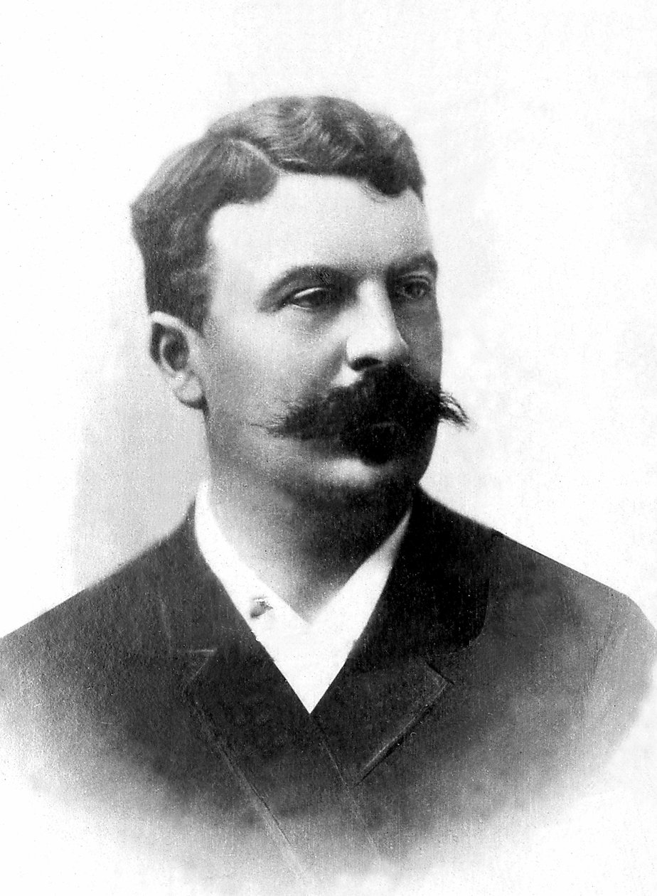 Porträtt av Guy de Maupassant (1850-1893), fransk författare. av Unknown photographer