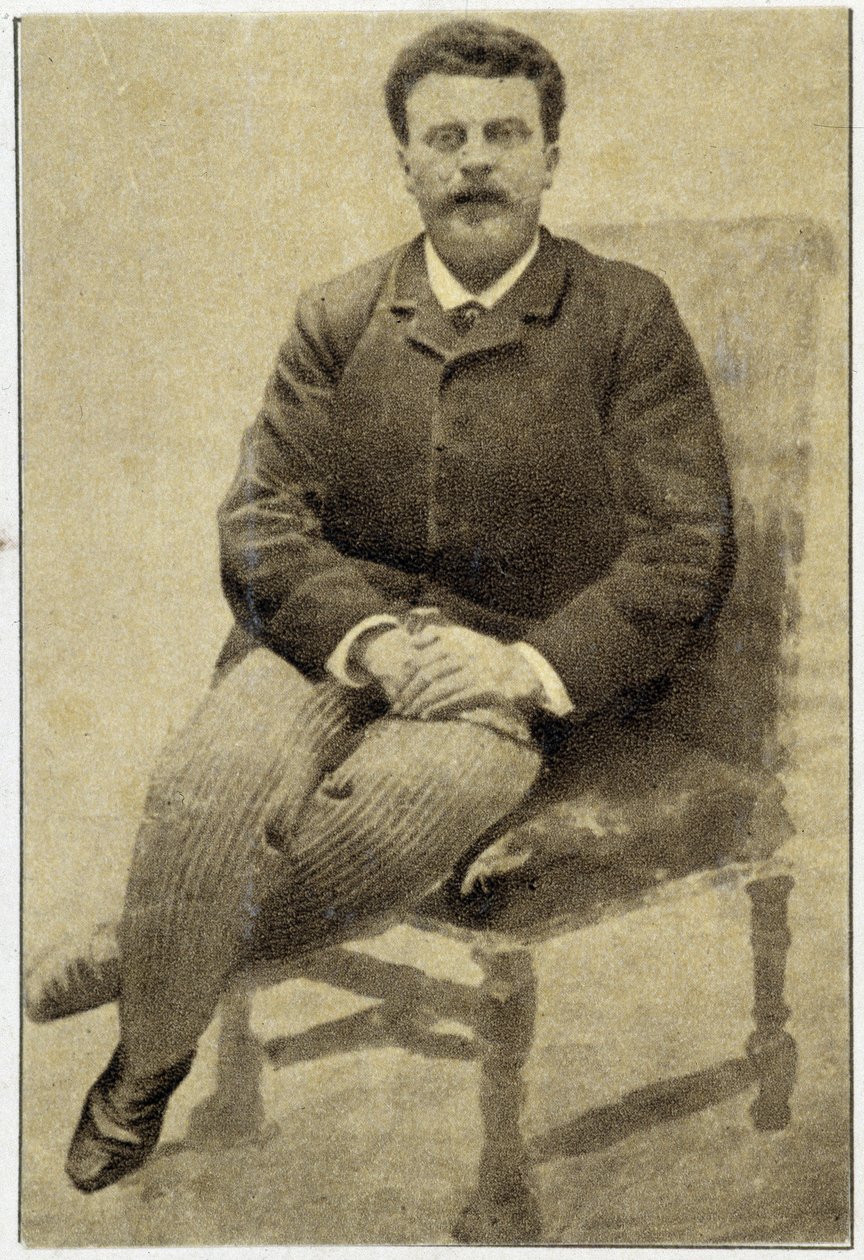 Porträtt av Guy de Maupassant (1850 - 1893) 1890. av Unknown photographer