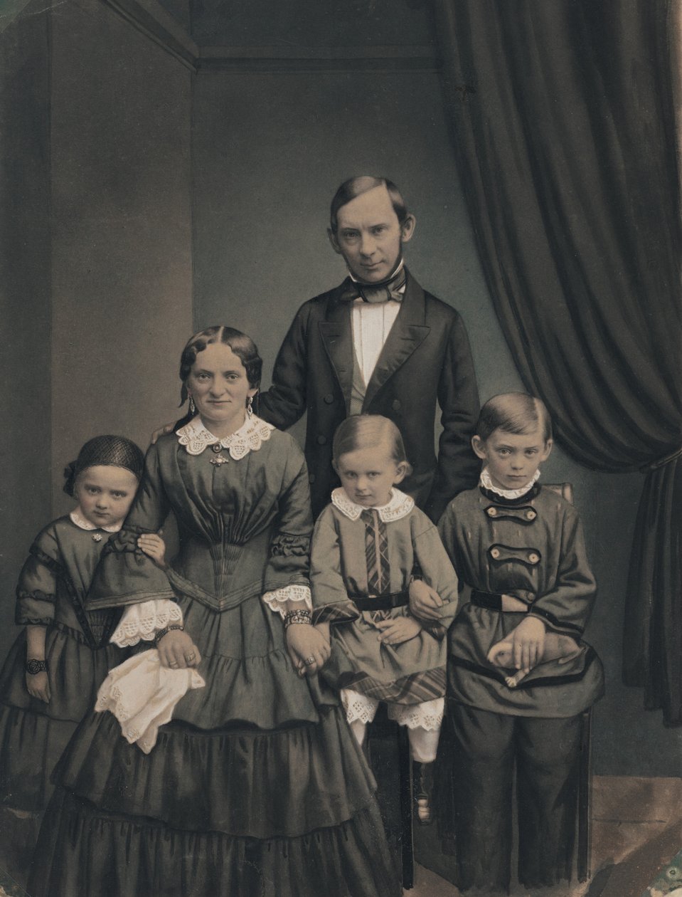 Porträtt av en familj,1850-talet (foto) av Unknown photographer