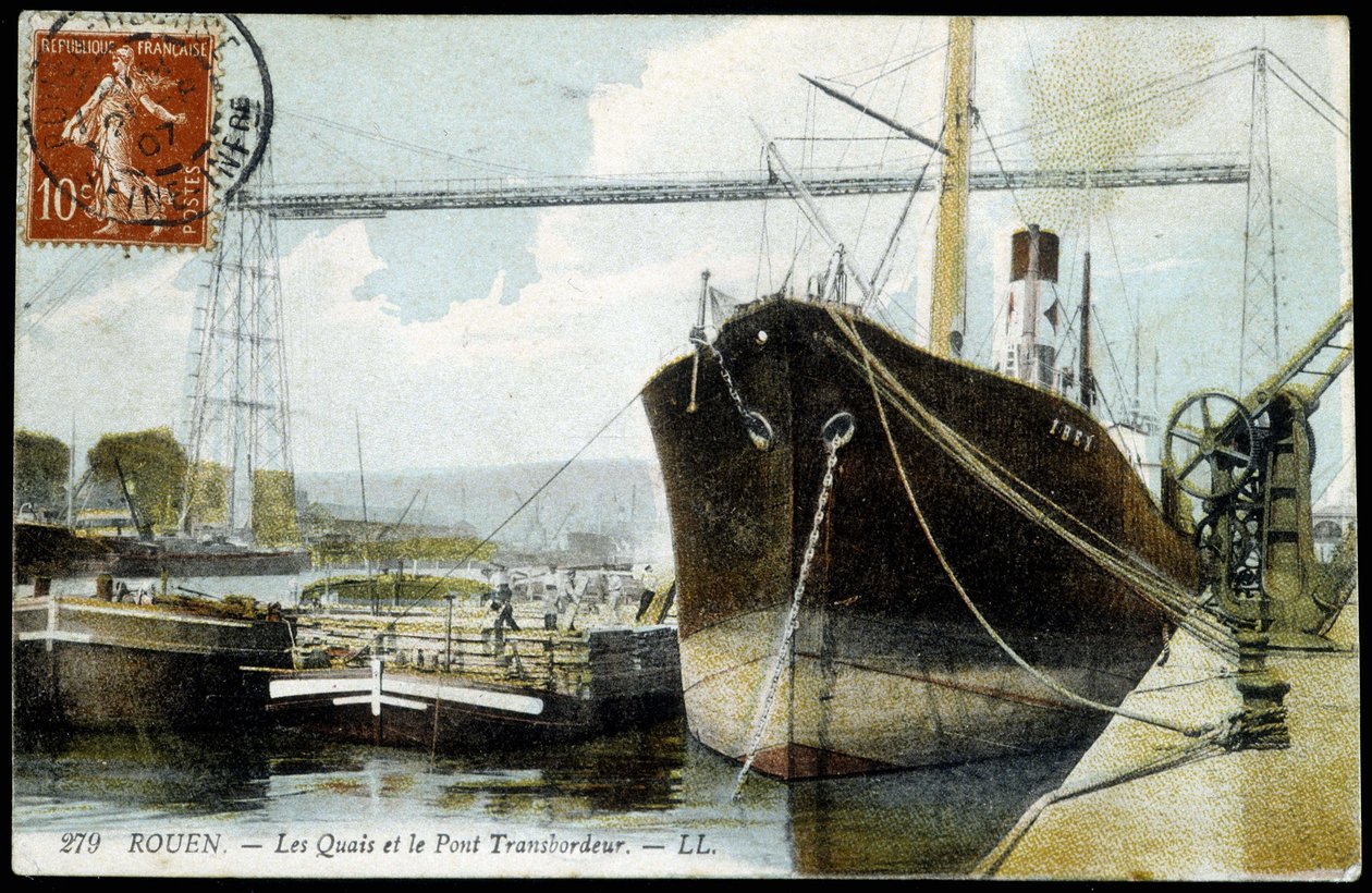 Vykort från början av 1900-talet. Normandie, Rouen: Hamnen och färjebron. av Unknown photographer