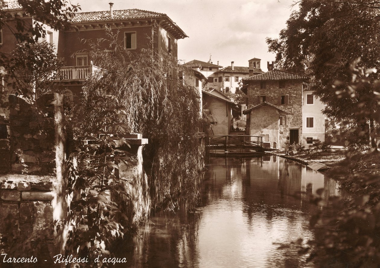 Tarcento, reflektioner över vatten, vykort av Unknown photographer