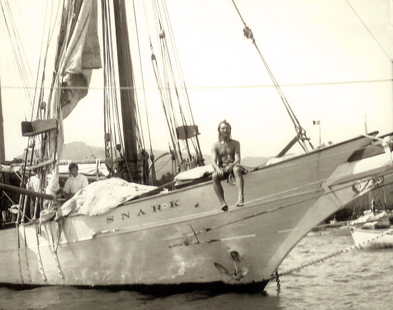 "Nature Man" ombord på "Snark" i Söderhavet (s/v foto) av Unknown photographer