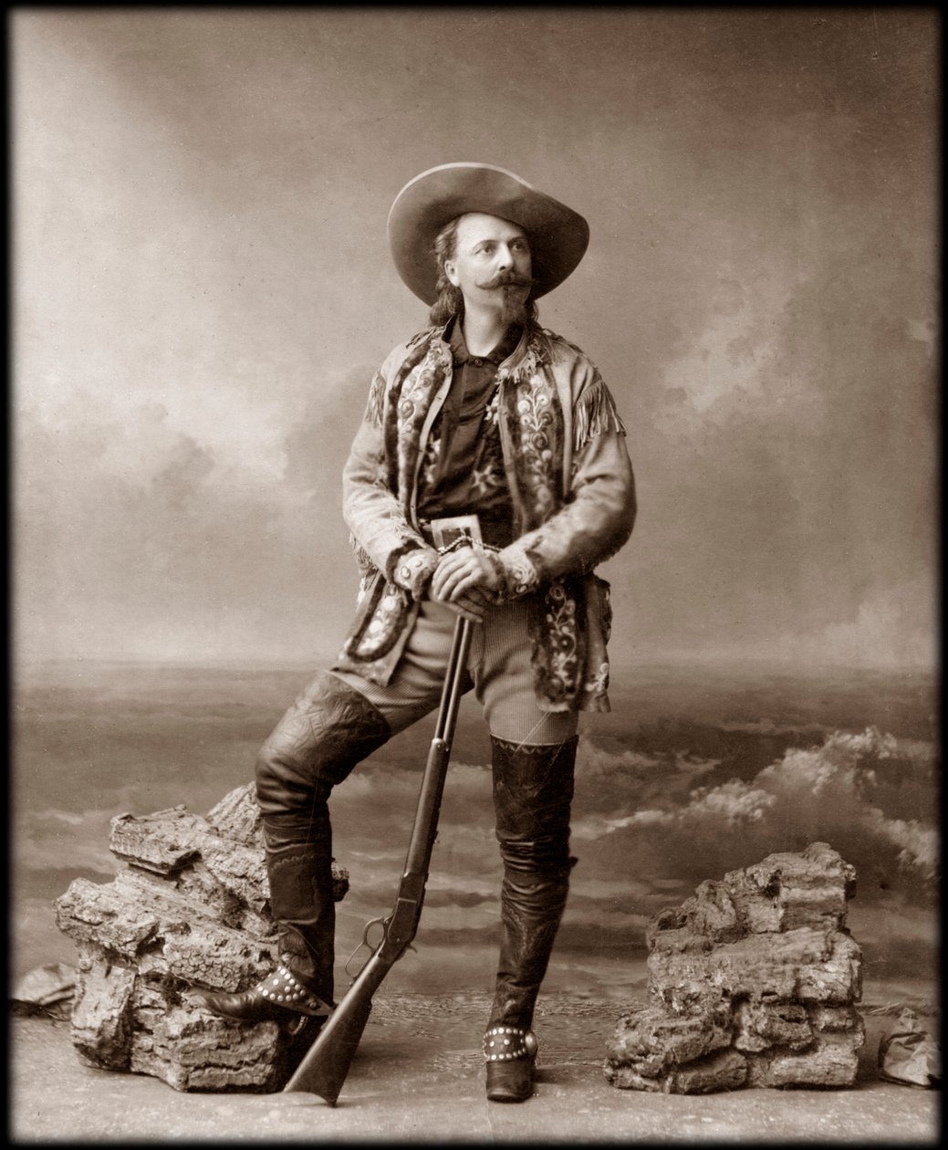 William Frederick Cody - Känd som Buffalo Bill - Porträtt av Buffalo Bill (1846-1917), överste William Cody av Unknown photographer