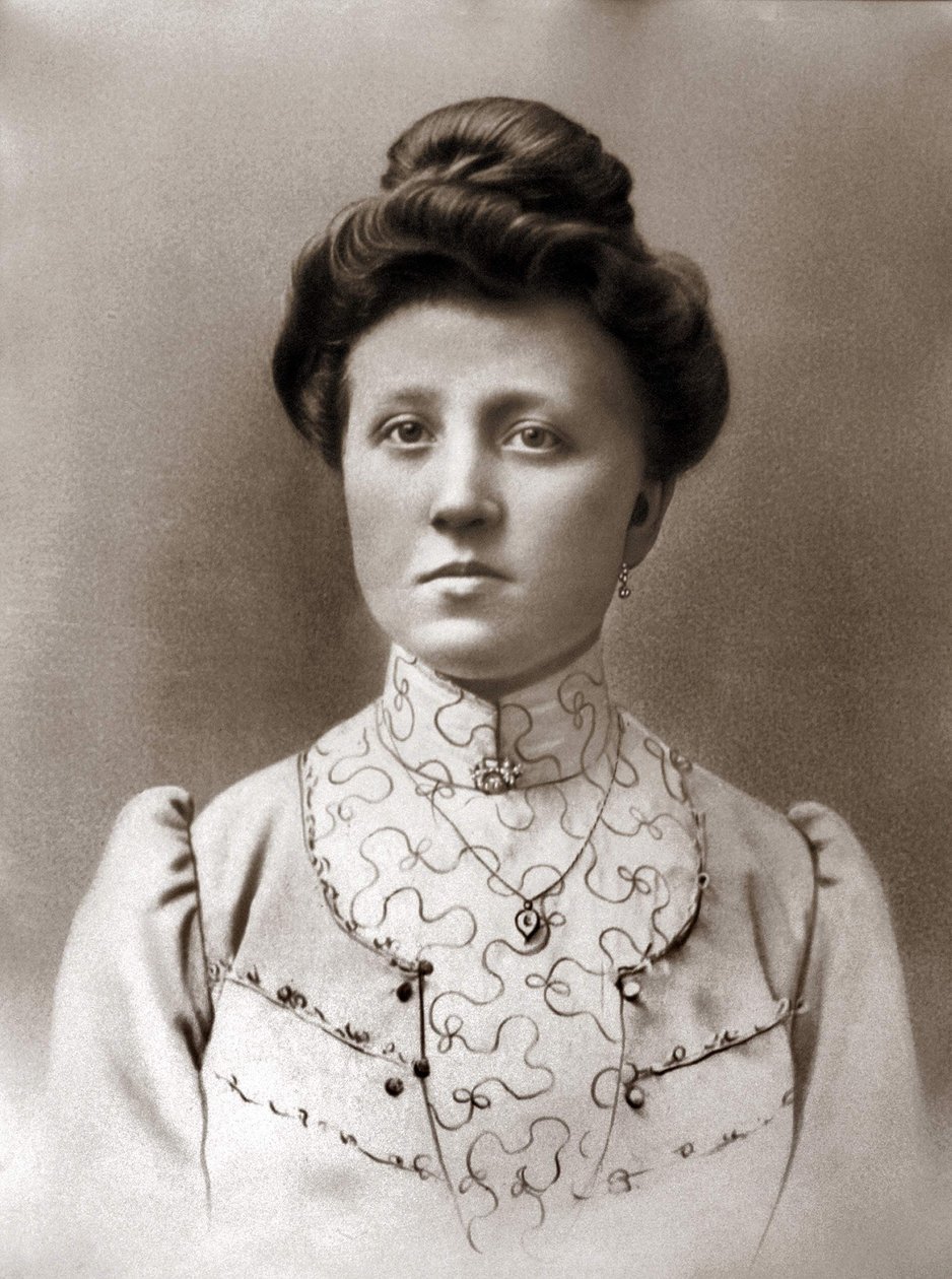 porträtt av Henriette Brull, mor till George Simenon. av Unknown photographer