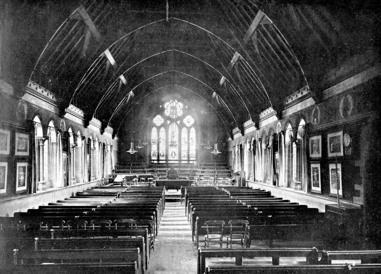 Schoolroom, Uppingham, Rutland, 1924-1926. av Valentine and Sons Ltd