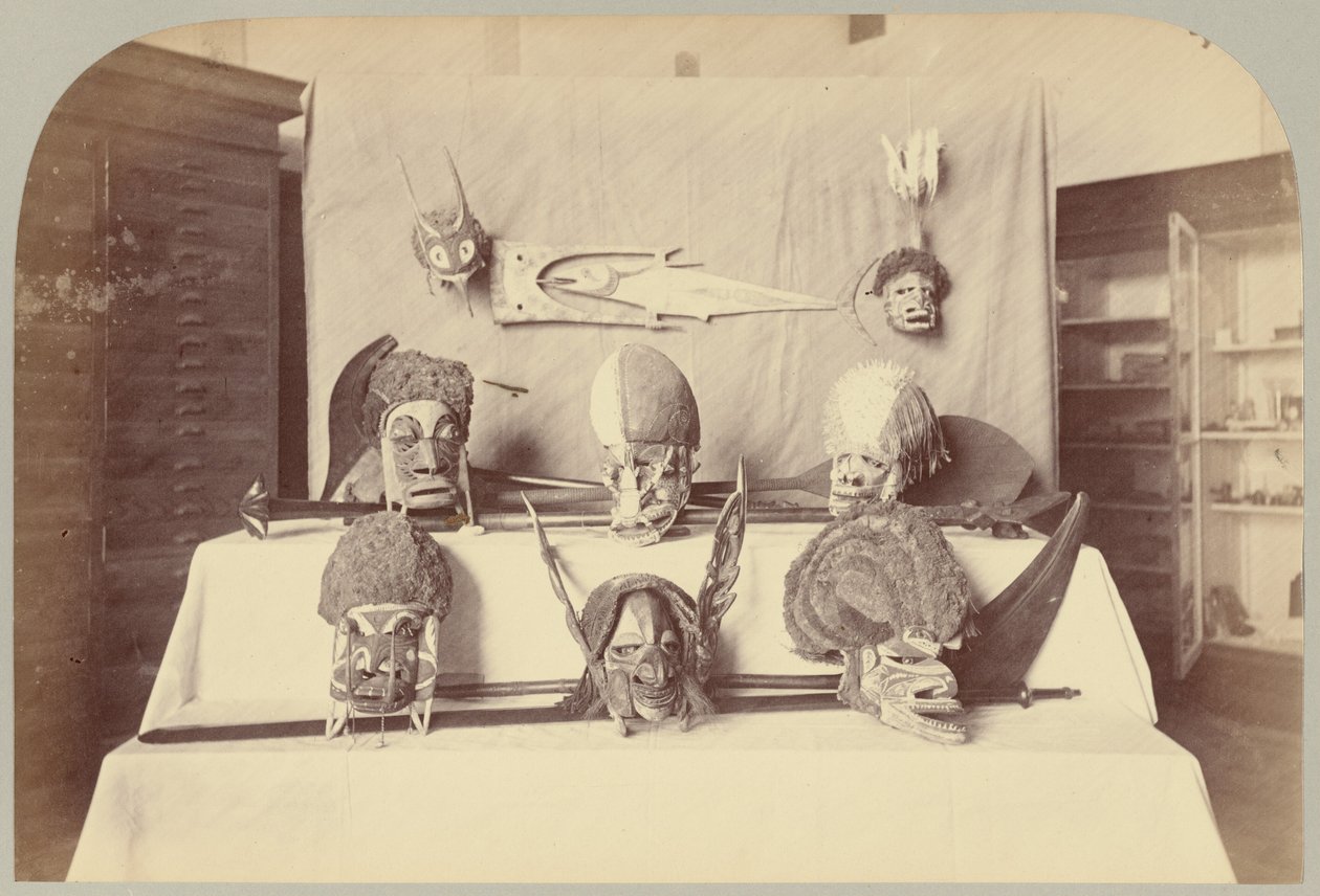 Pl. XIV. Masker etc.: Salomonöarna av Victor Prevost, Gaston L. Feuardent and Co., New York