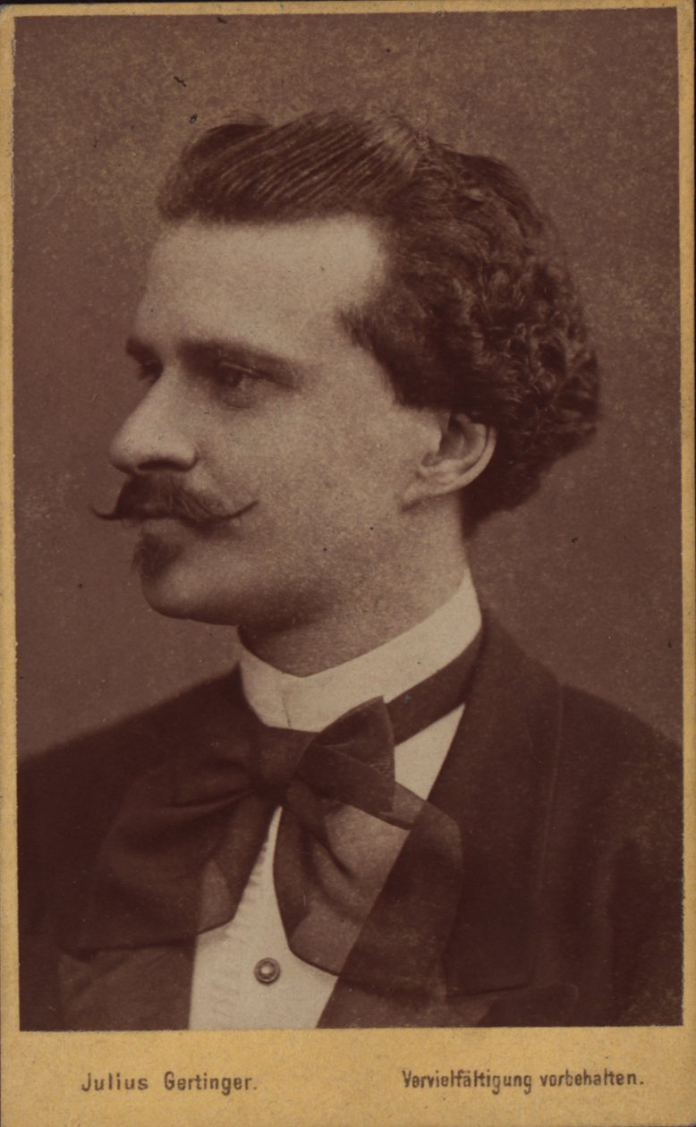 Porträtt av kompositören Eduard Strauss 1835-1916, 1874. av Vienna . Photo studio Julius Gertinger