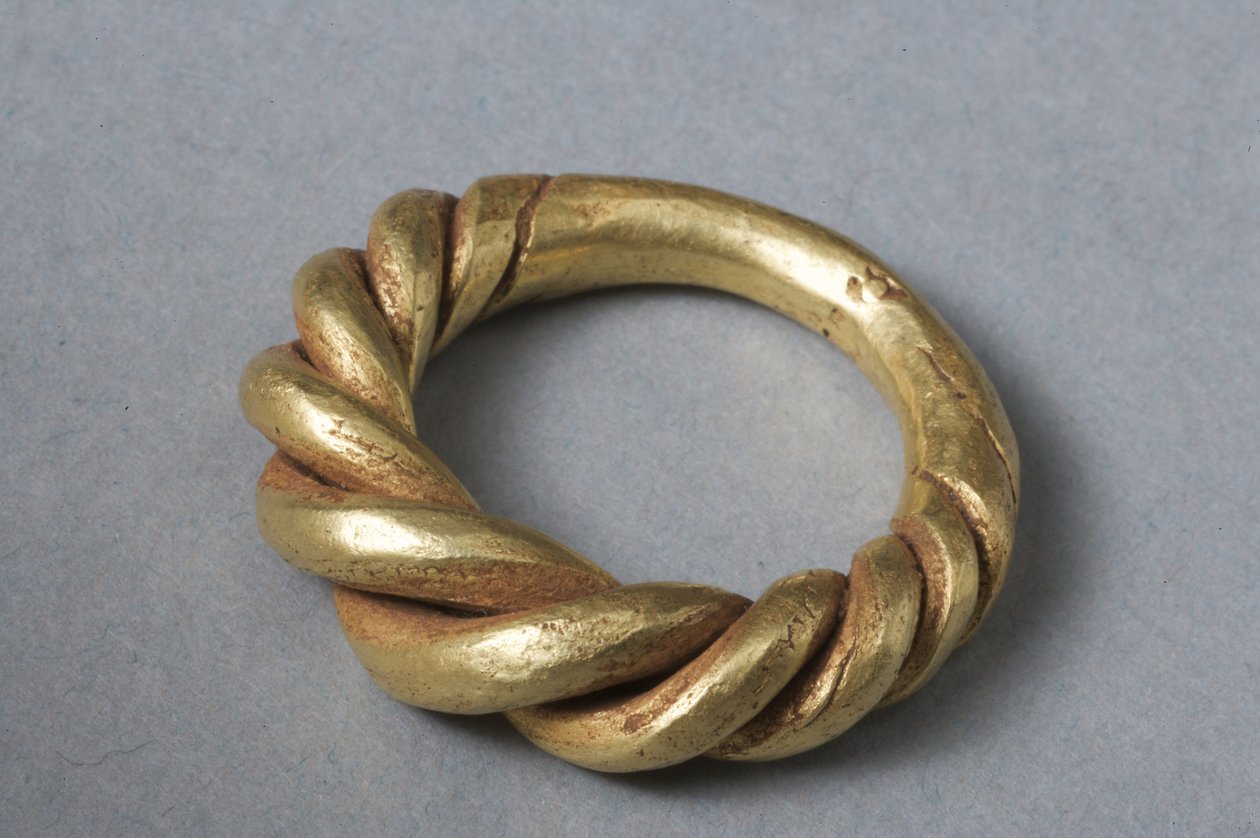 Ring (guld) (se även 325679) av Viking