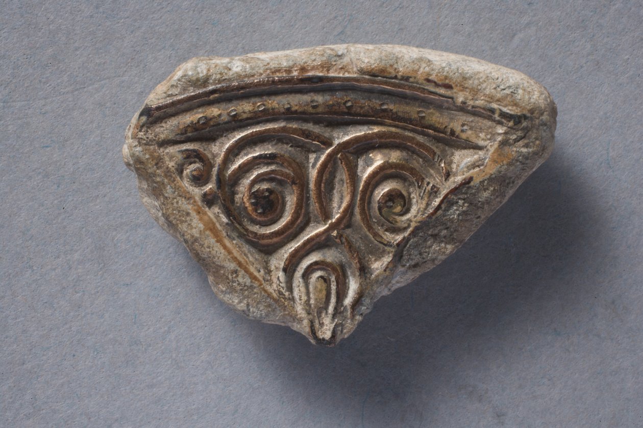 Vikt med inlagt anglosaxiskt metallarbete (bly och förgylld brons) av Viking
