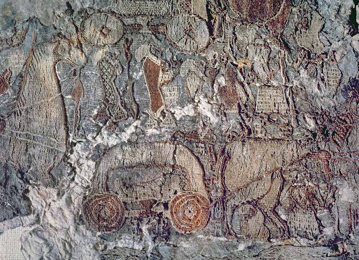 Detalj av ett djur som drar en vagn, från en gobeläng hittad med Osebergskeppet (textil) av Viking