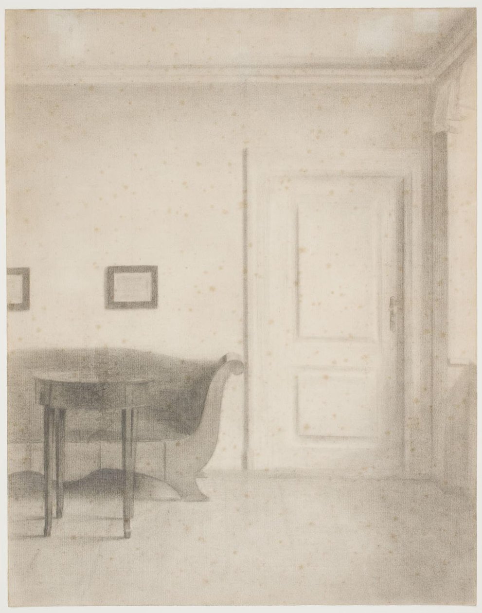 Inredning med soffa och litet bord, t.h. en dörr av Vilhelm Hammershøi