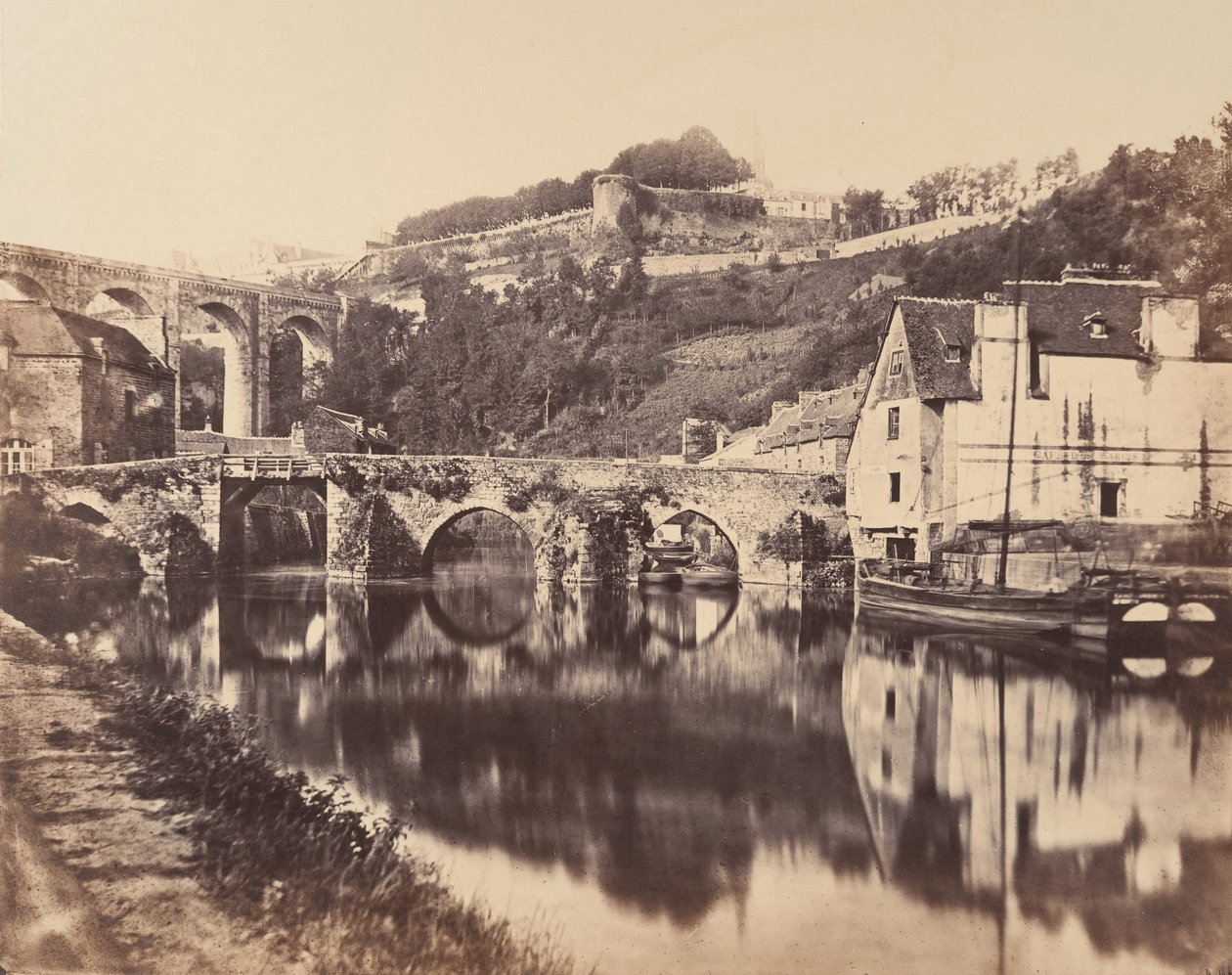 Port de Dinan, Brittany, 1856. av WA Mansell