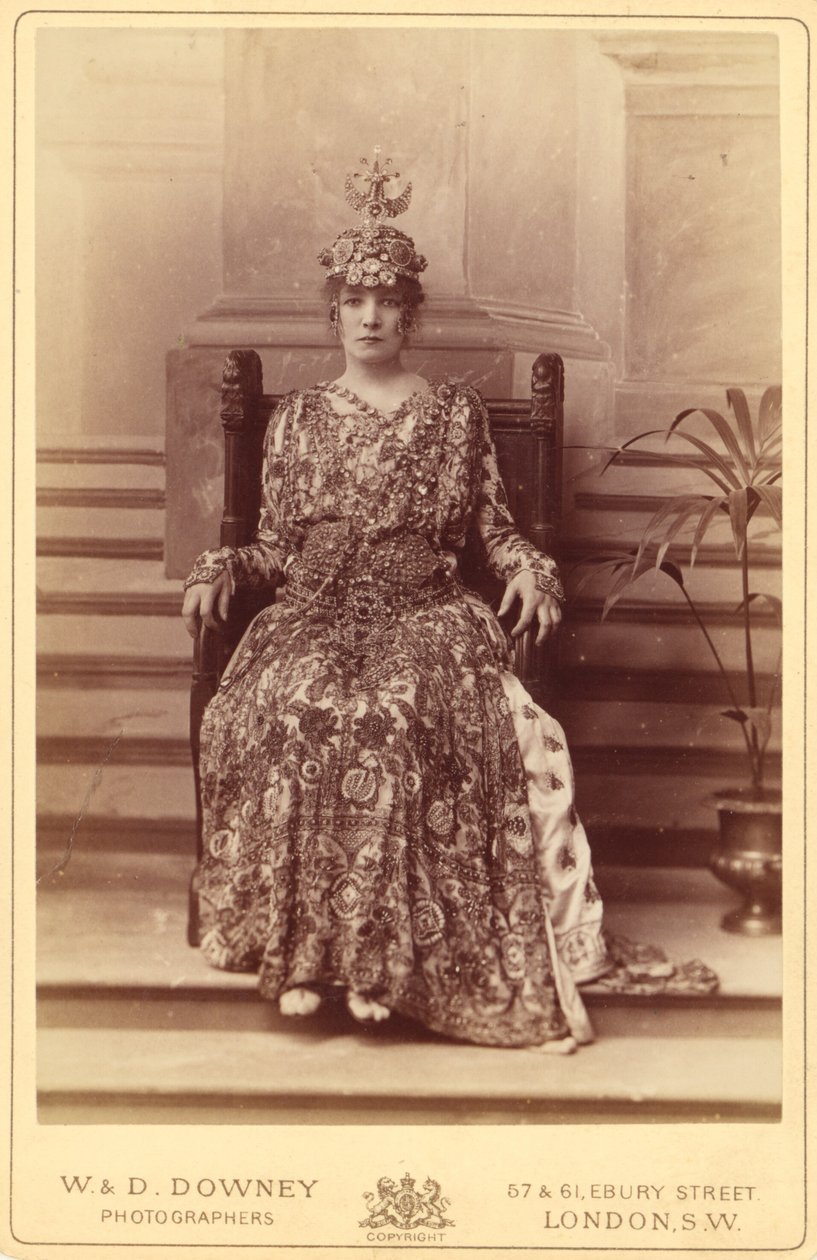 [Sarah Bernhardt som kejsarinnan Theodora i Sardous "Theodora"] av W. and D. Downey