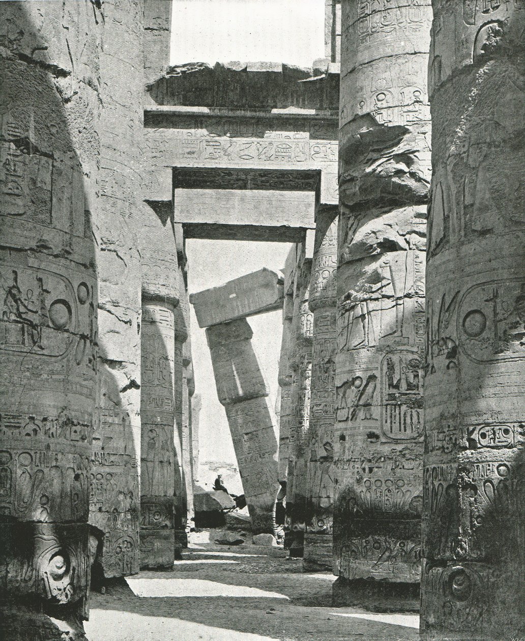 Kolumner i Hypostyle Hall, Karnak, Egypten, 1895. av W and S Ltd