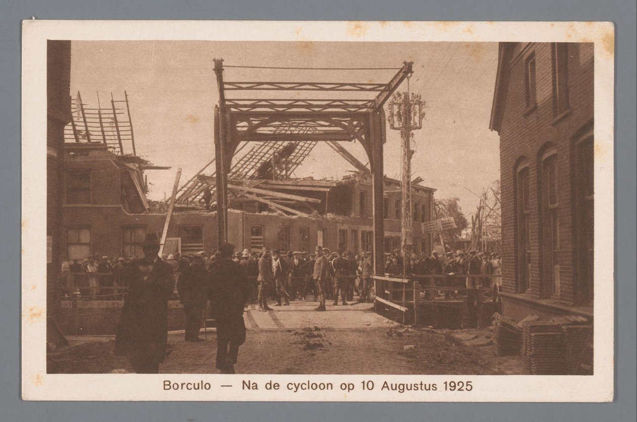 Borculo -- Efter cyklonen den 10 augusti 1925 av Weenenk and Snel