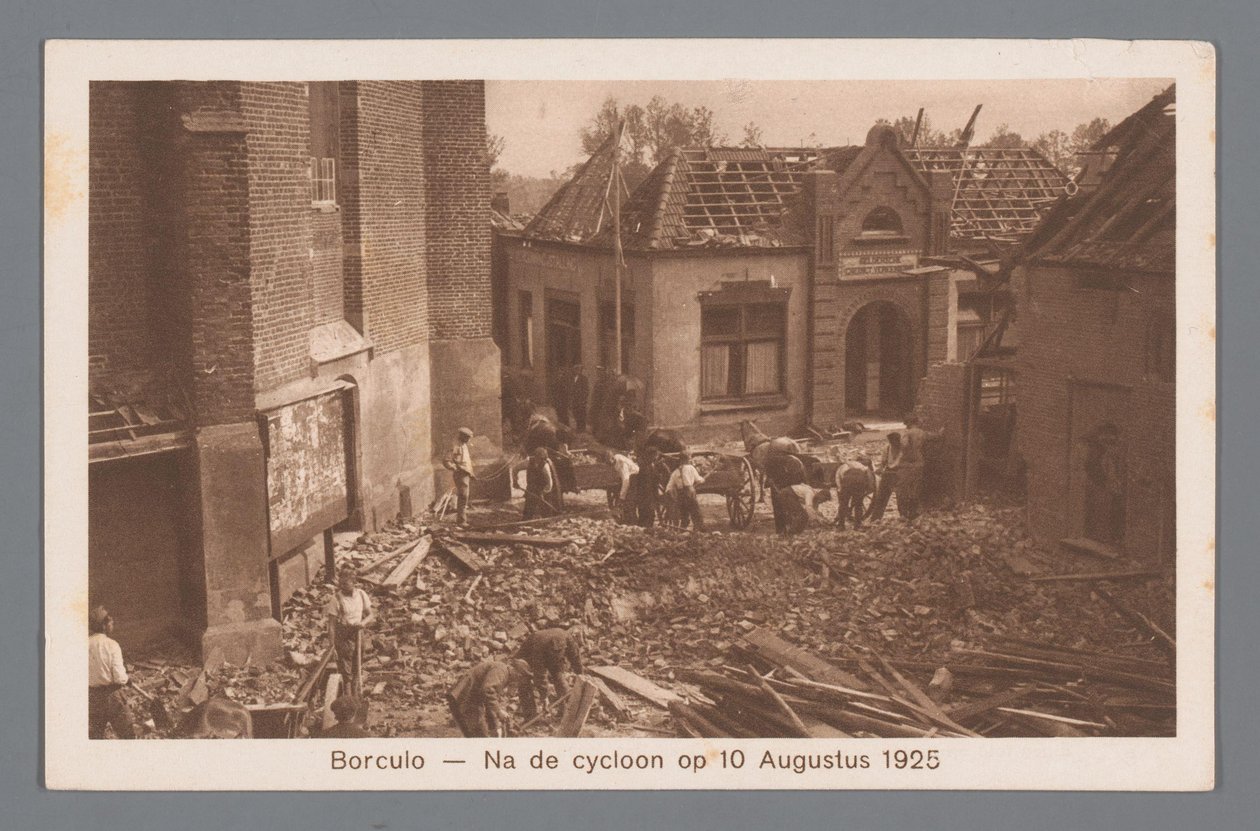 Borculo -- Efter cyklonen den 10 augusti 1925 av Weenenk and Snel