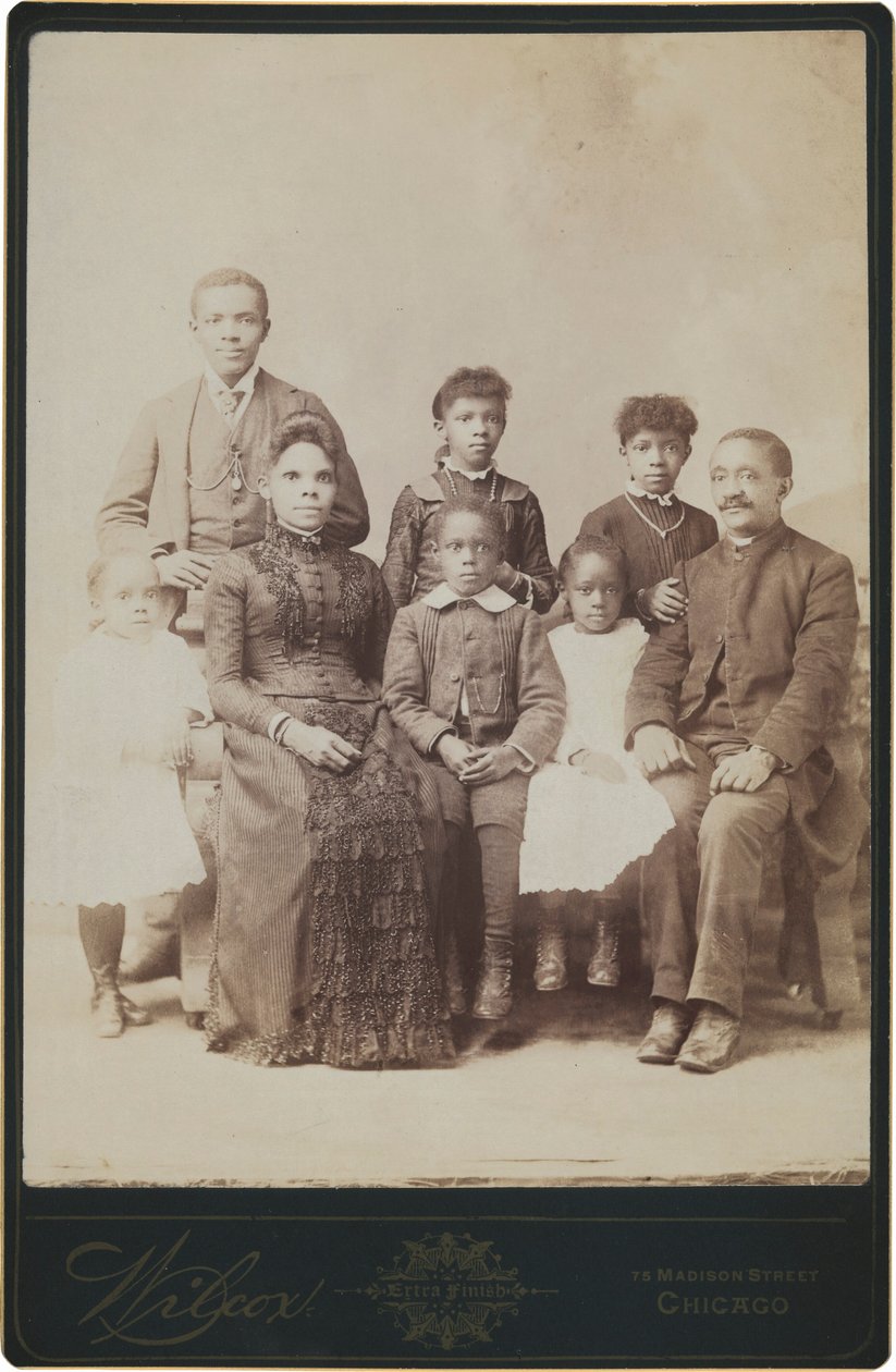 Porträtt av en familj,ca. 1890 (foto) av Wilcox