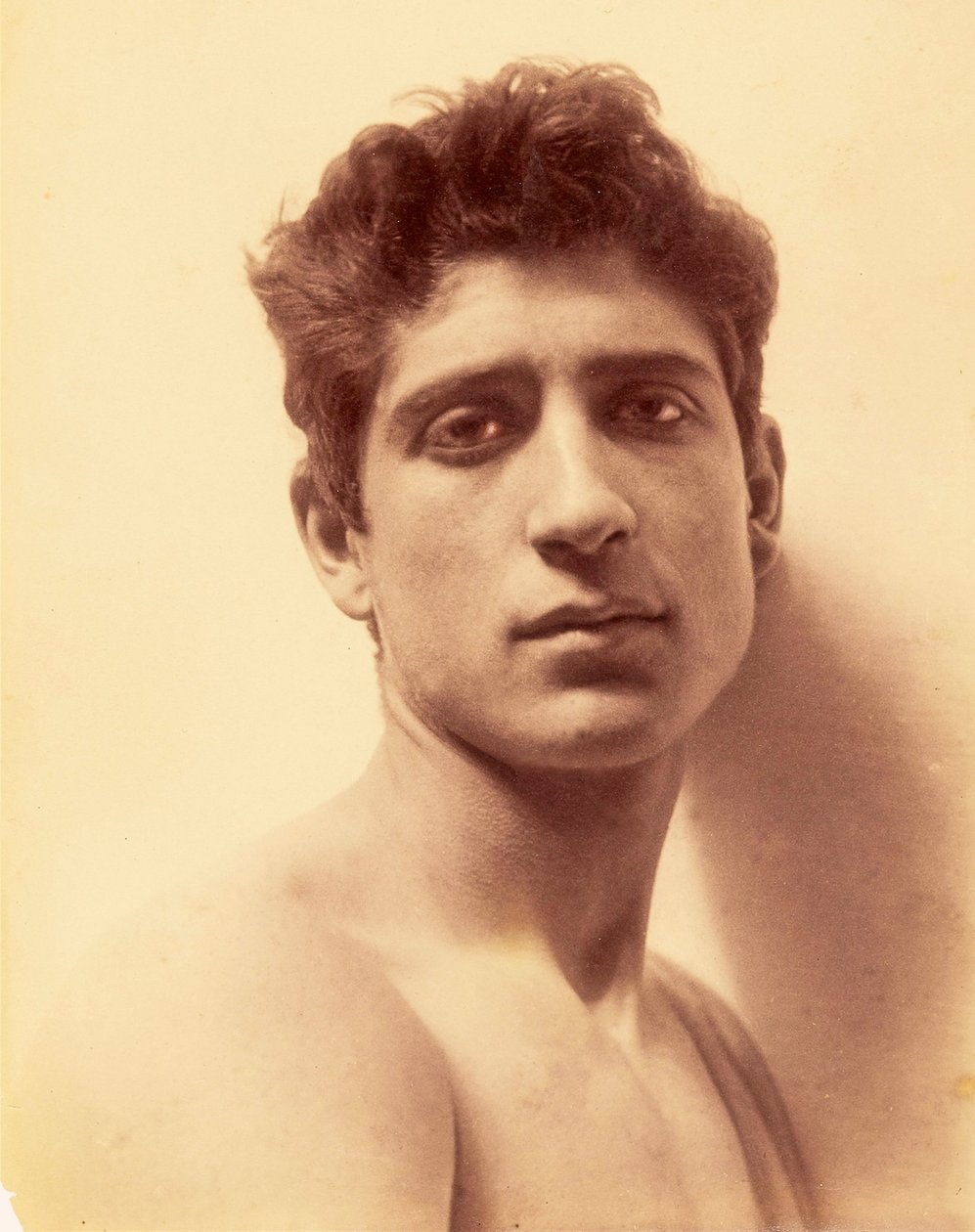 Studie av en pojke, Sicilien, C.1898 (sepiafoto) av Baron Wilhelm von Gloeden
