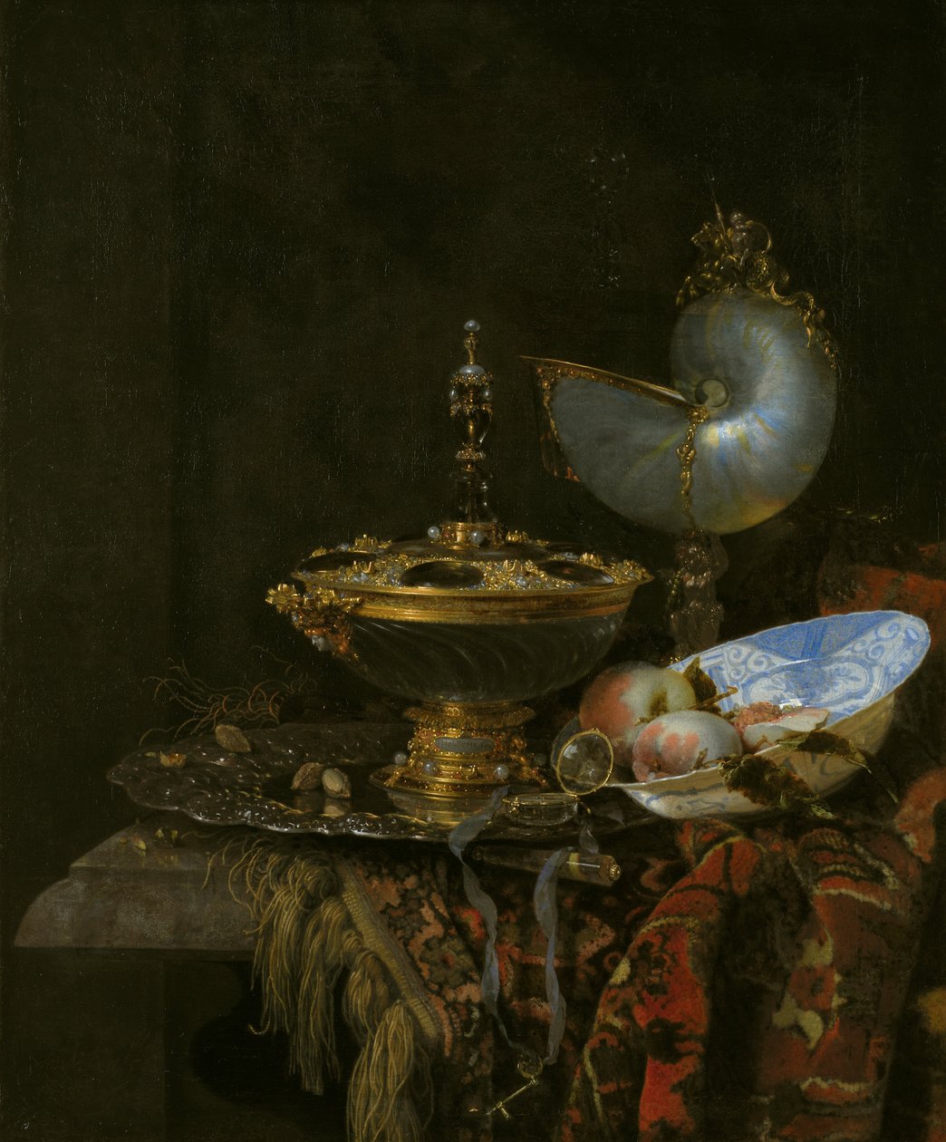 Pronk stilleben med Holbeinskål, Nautilus-kopp, glasbägare och fruktfat av Willem Kalf