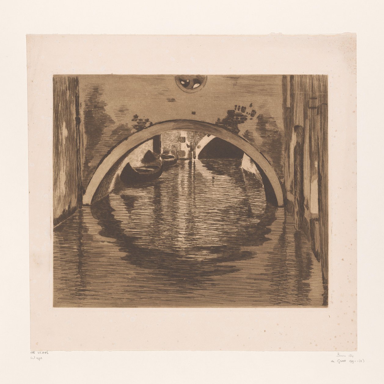 Utsikt under en bro med två roddbåtar Under bron, Venedig (originaltitel) av Willem Witsen (signed by artist)