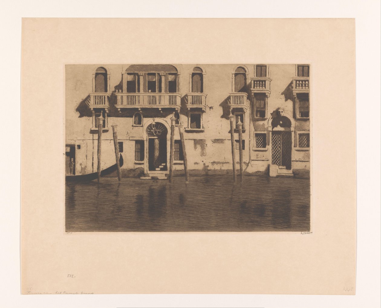 Vy över fasader och pollare längs Canal Grande i Venedig Hus med sex pollare, Venedig (originaltitel) av Willem Witsen (signed by artist)