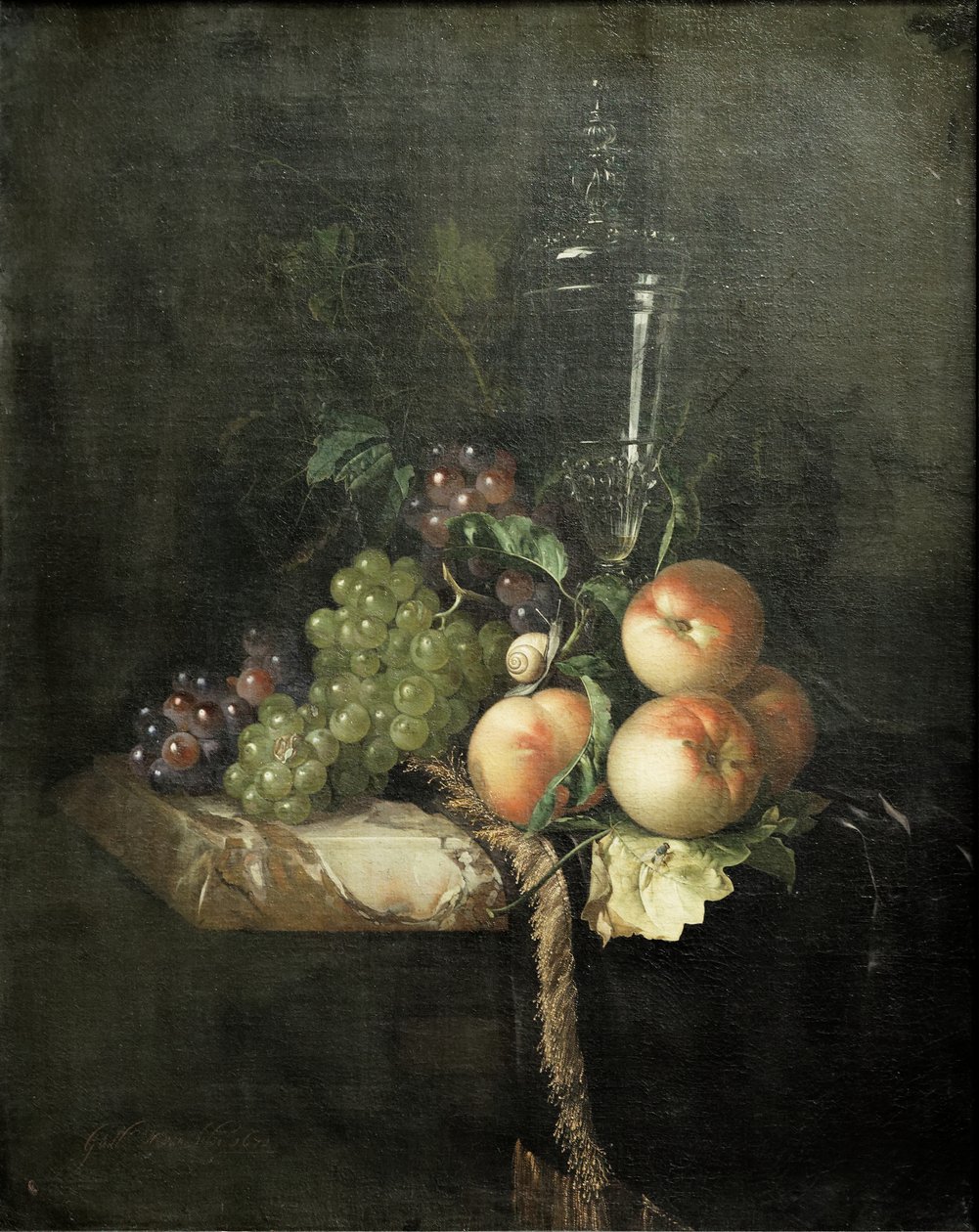 Druvor, persikor och stort glas av Willem van Aelst