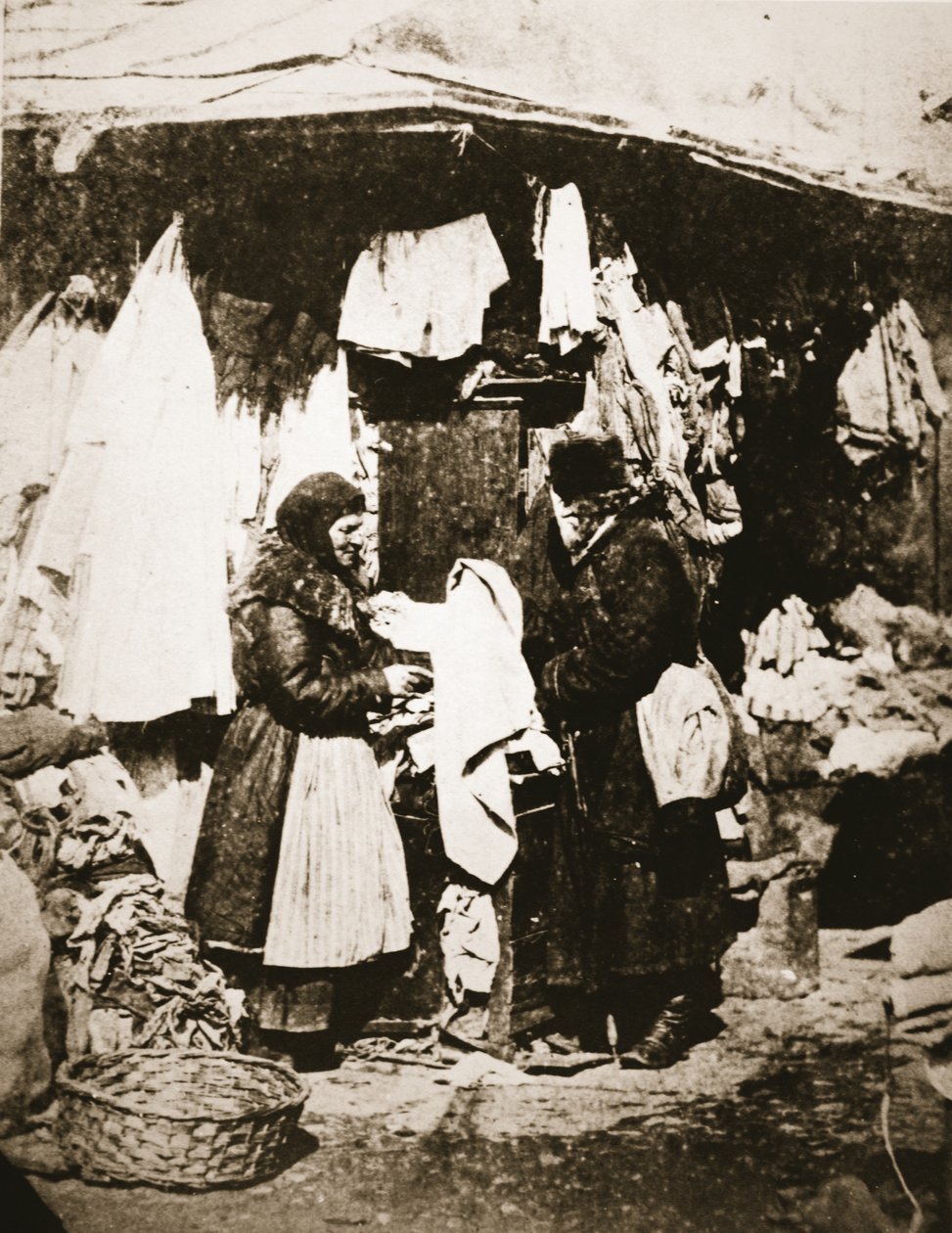 Ett marknadsstånd, St. Petersburg, ca 1868 (sepiafoto) av William Andreevich Carrick