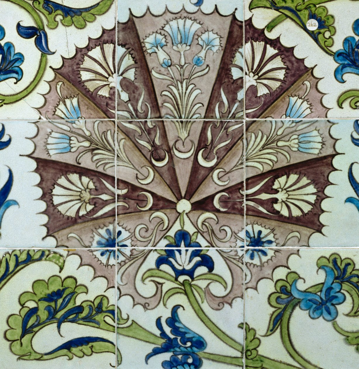 Kakelpanel med blommönster (keramik) av William de Morgan