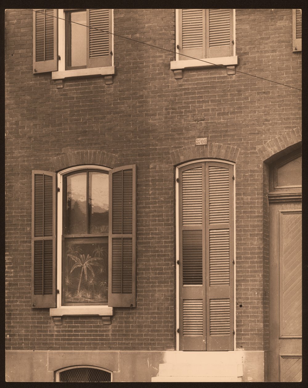 Fancy Roller Shades. av William G. Swekosky