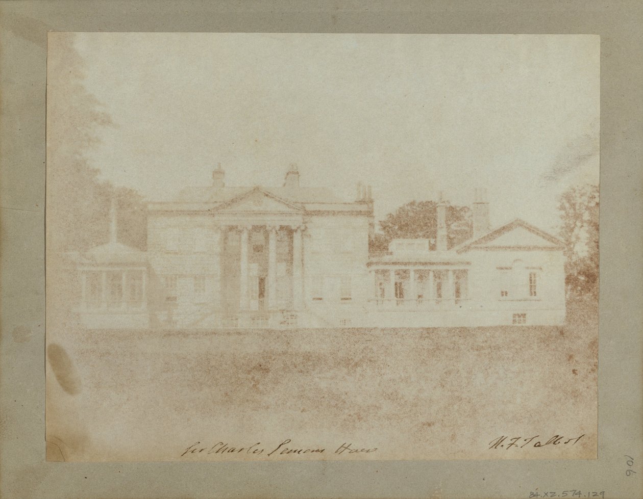 Carclew House, near Truro, Cornwall. av William Henry Fox Talbot
