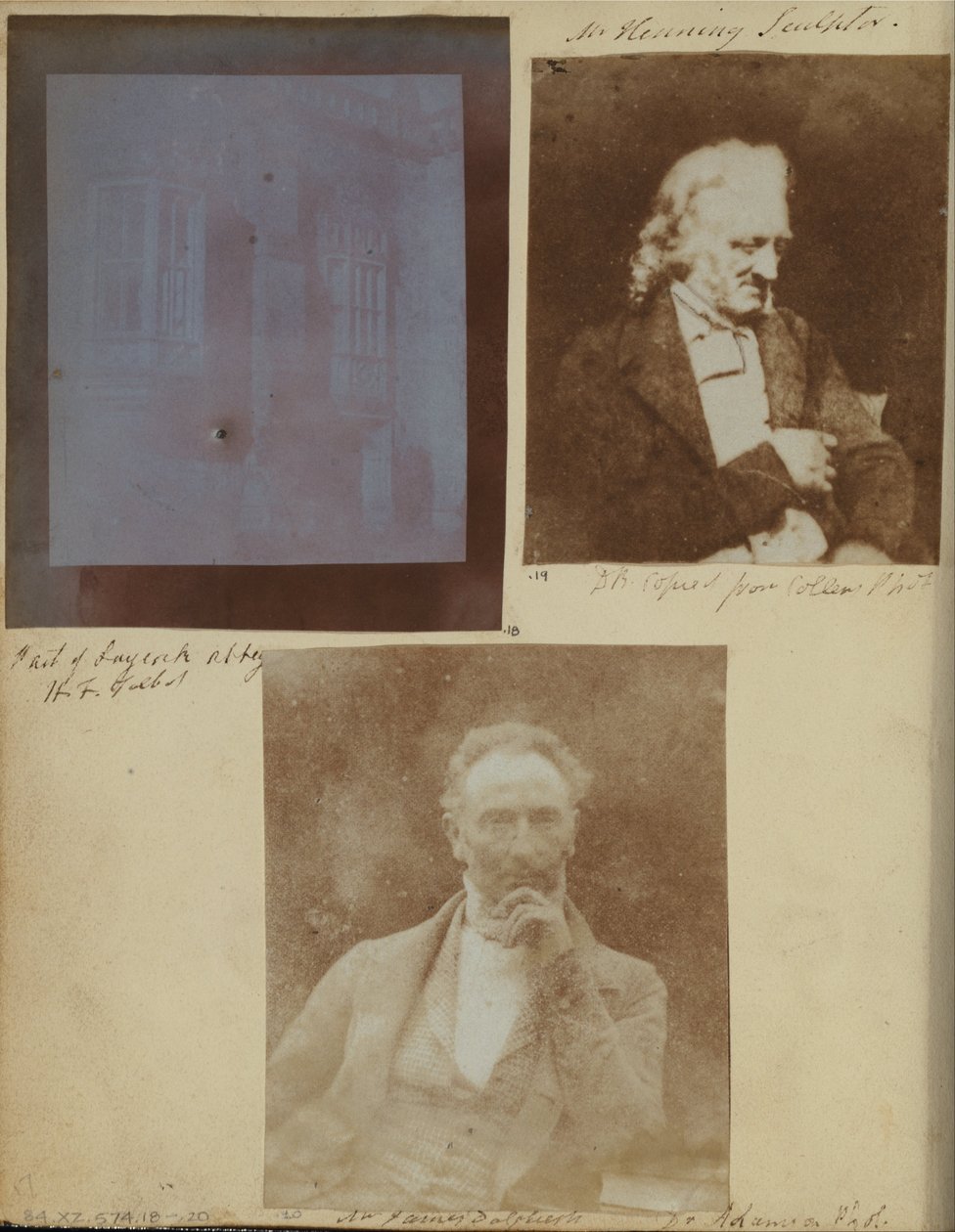 Sektion av den södra framsidan av Lacock Abbey. av William Henry Fox Talbot