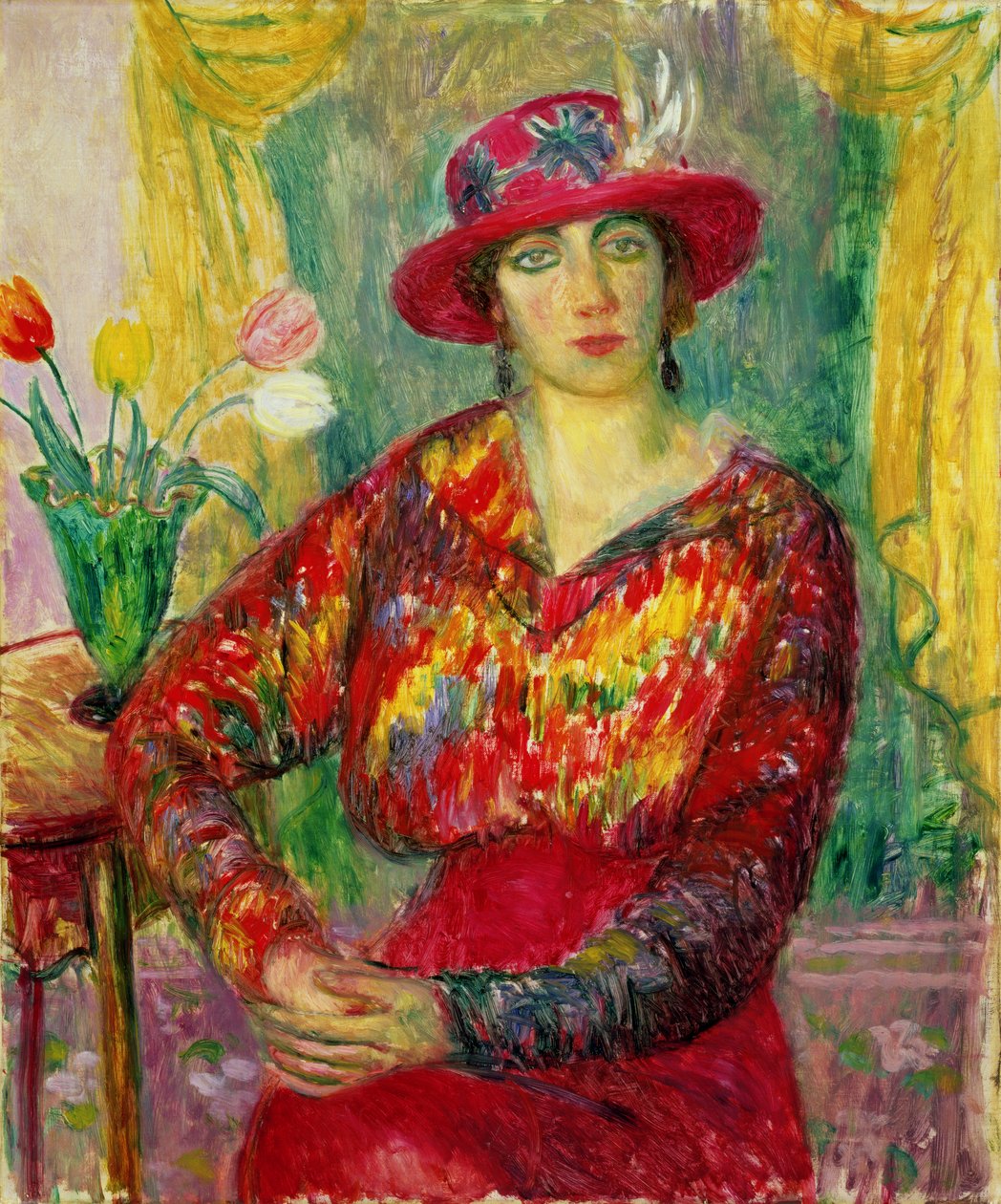 Flicka i en röd klänning och hatt av William James Glackens