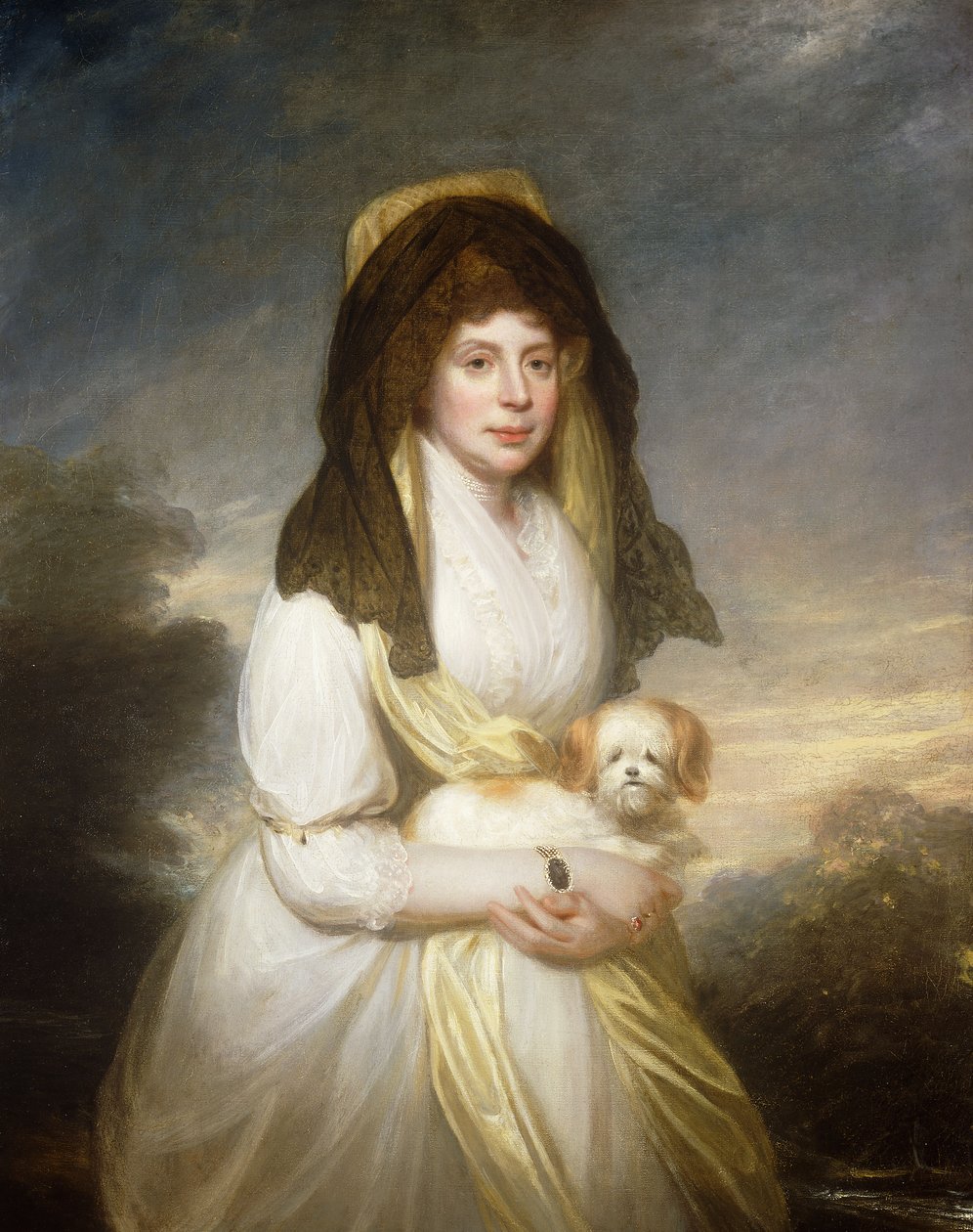 Porträtt av drottning Charlotte, tre fjärdedels längd, i en vit klänning, en gul sjal och svart mantilla, håller en maltesisk hund, i Frogmore Houses område, av William Beechey