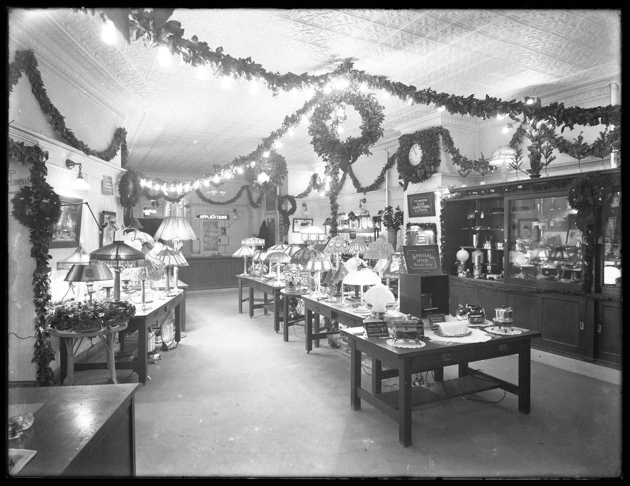 Interiörvy, framifrån och bak, av United Electric Light und Power Company, W. 138th Street och Hamilton Place, New York City, 17 december 1914 av William Davis Hassler