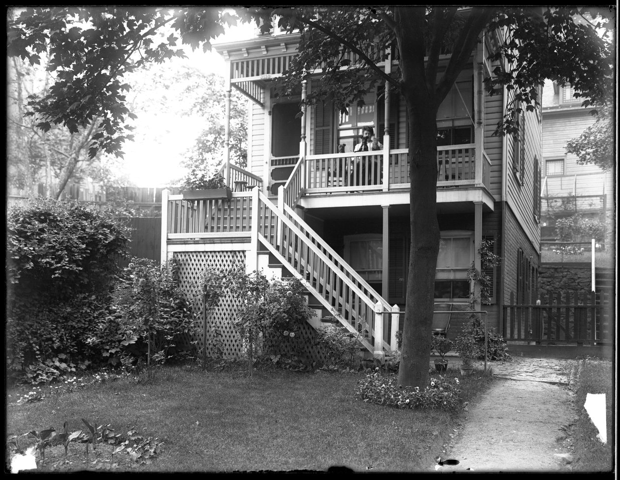 Fru Perenes hus, Inwood, New York, ca 1910 av William Davis Hassler